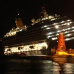 Costa-Concordia-Costa-Crociere-Inclinata