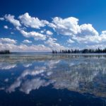 Yellowstone_Lake,_Yellowstone_National_Park
